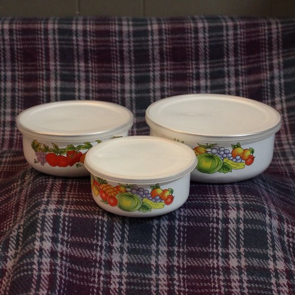 Kitchen Vintage Enamelware Lidded Nesting Bowls With Lids Poshmark